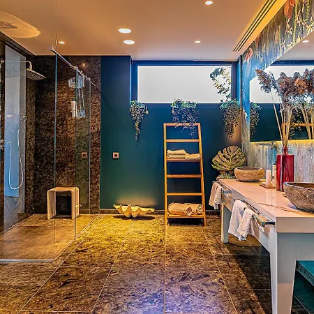 The Babe Boutique Hotel *